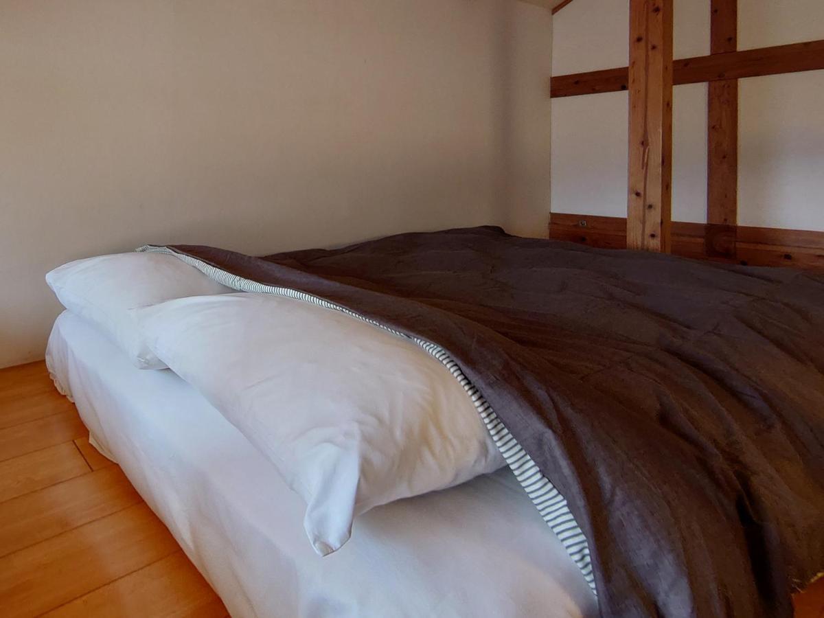Bed and breakfast Yufuin Flora House Extérieur photo